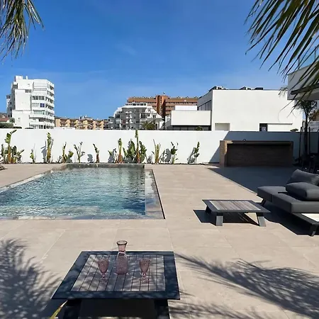 Elegant In + Pool Villa *