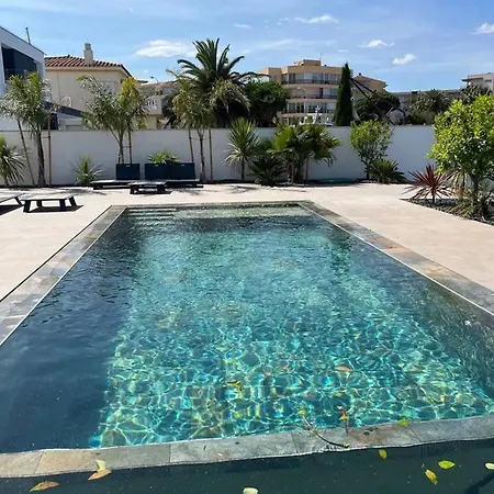Elegant In + Pool Villa *